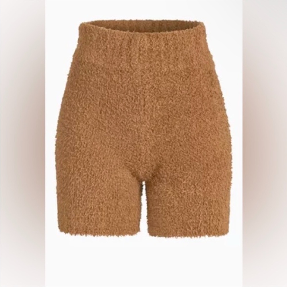 Skims Cozy Knit Shorts in Camel - Size Small